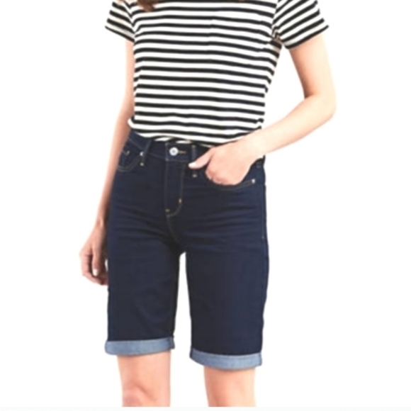 Levi's 501‎ Cuffed Bermuda Shorts - Picture 1 of 8